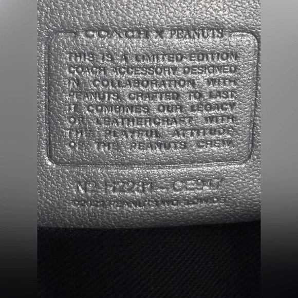 EUC Limited Edition Coach x Peanuts Coin Purse - Picture 4 of 7